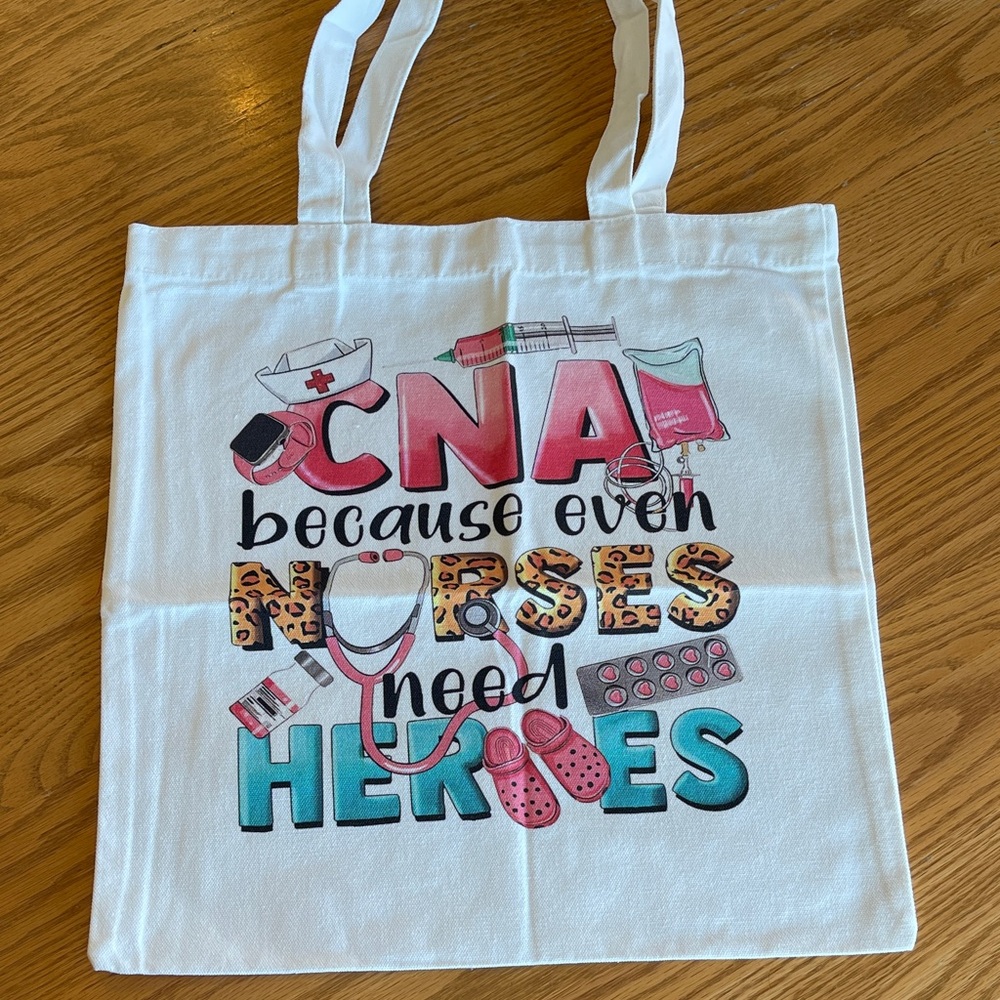NWOT Canvas CNA Tote Bag 🌺